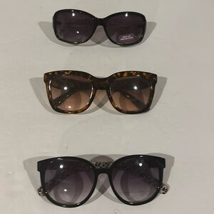 Stylish Black and Tortoise Sunglasses Set